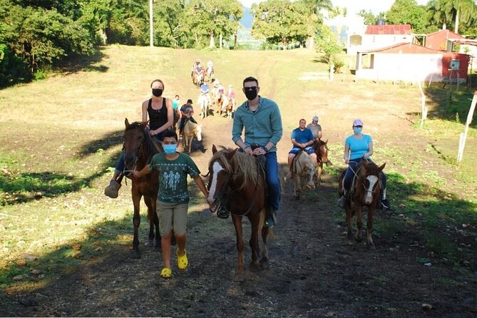 6 in 1 tours Full Day Safari, Zipline, Buggies and Horse Riding - Horseback riding through the countryside