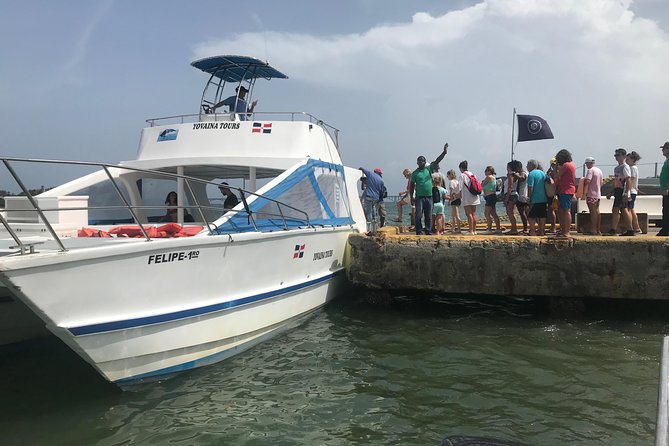 Adventure in the bay of samana and waterfall El limon from punta cana - The biggest practical concern: transport time