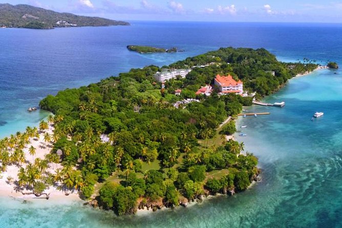 Adventure in the bay of samana and waterfall El limon from punta cana - Cayo Levantado, the one-hour beach stop