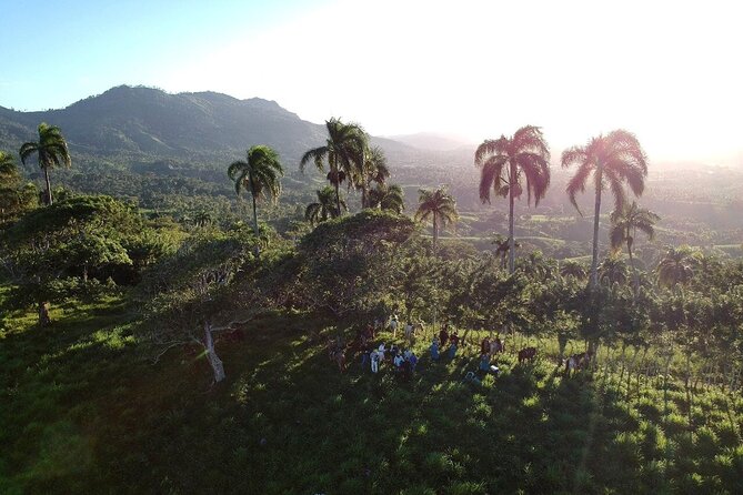 Anamuya Mountains Small Group Walking Tour - Seasonal fruit and the taste of the countryside