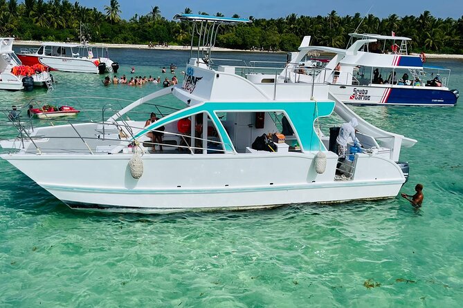 Bavaro Punta Cana EN boat party with drinks and transportation - Who will enjoy this boat party most?