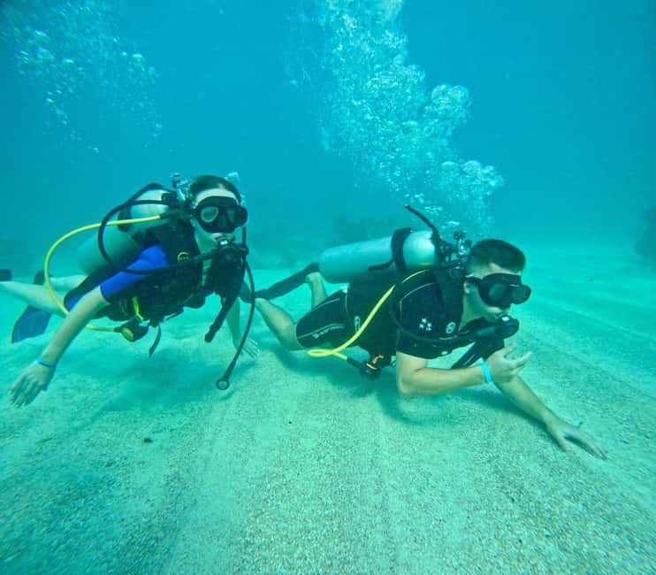 Bávaro: Scuba Diving Experience for Beginners - Learning to breathe through the regulator