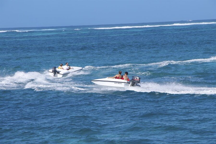 Bávaro: Speed Boat and Snorkeling Trip - Who should choose this outing