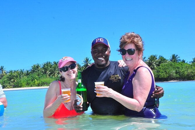 Best Party Boat Adults Only with Open Bar - Getting from your hotel to the beach