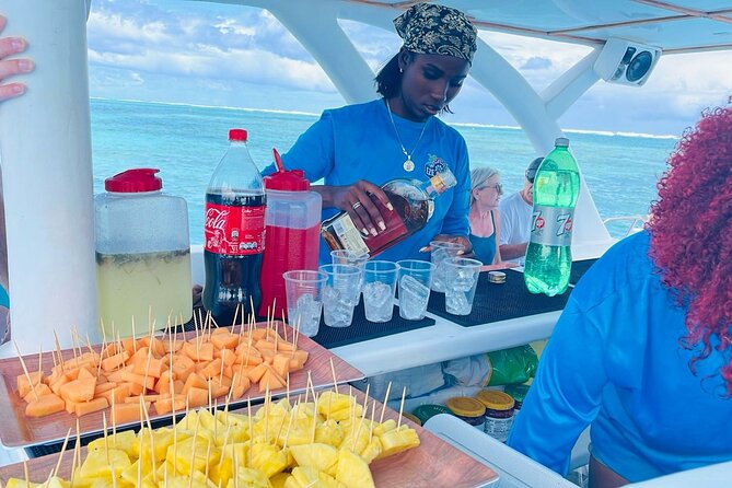 Best Party Boat Adults Only with Open Bar - Safety, comfort, and what to pack
