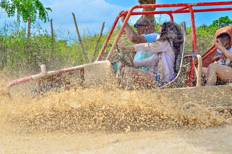 Booggy Adventure en Macao: Cuevas, Playa y Barro Extremo - Macao Beach brings the open view