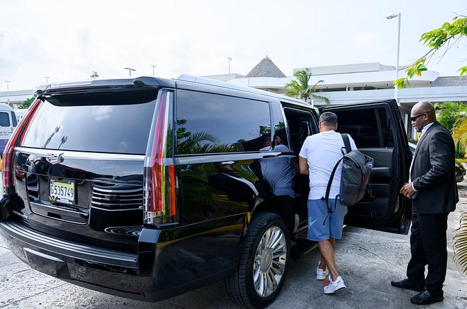 Cadillac Escalade Platinum, Punta Cana airport to Bavero & punta Cana - The Puerto Plata detail needs attention