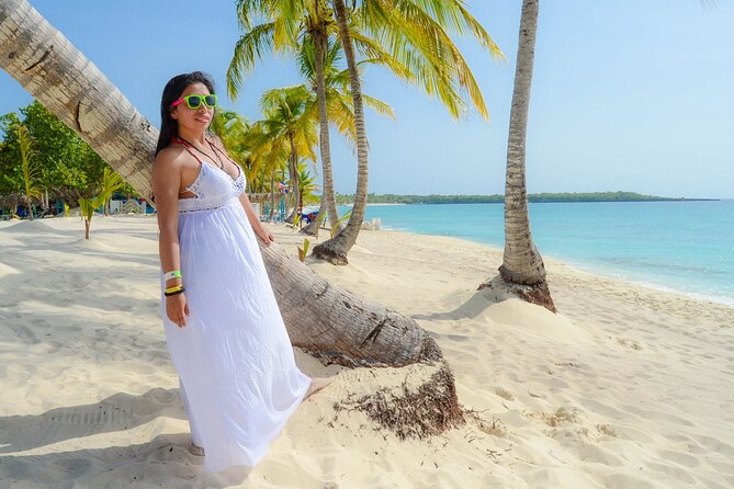 Catalina Island with Altos de Chavon - Full Day All Inclusive - Six hours on Catalina Island
