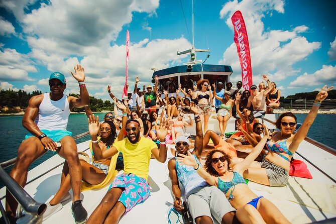 Catamaran Party in Punta Cana Includes Drink and Transportation - Food, Drinks, and What to Bring
