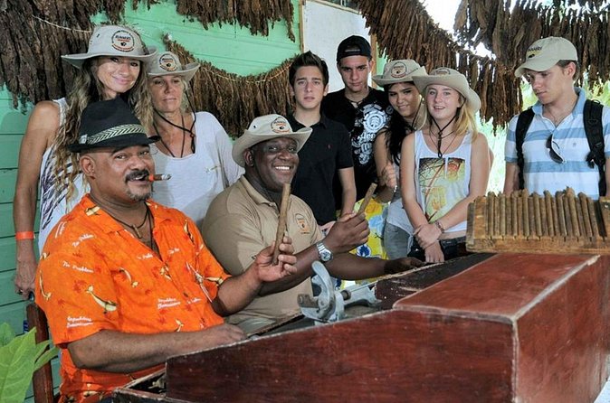 Cigars Shopping Tours From Punta Cana with Transportation Included - How the group size affects the experience