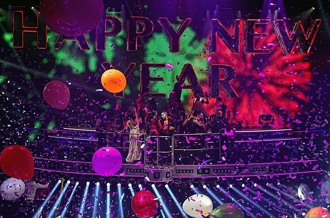 Coco Bongo Punta Cana New Year's Eve 2026 - The open bar, bottled water, and pacing your night