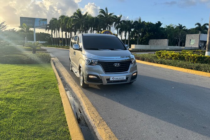 Confortable and privaste transportación from puj Airpot - Details that can affect your booking