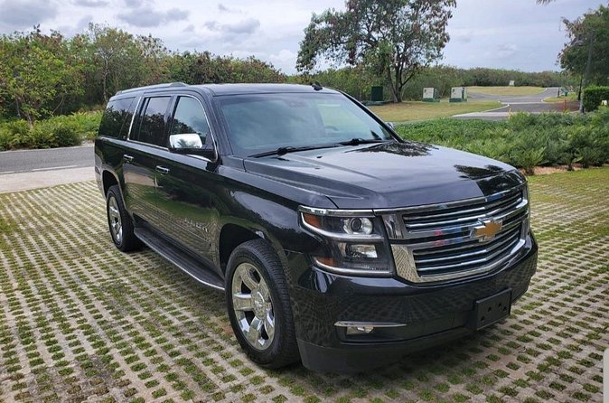 Deluxe SUV Private Round Trip Airport Transfer Uvero Alto Hotels 1-5 Passenger - The 35 to 45 minute trip north
