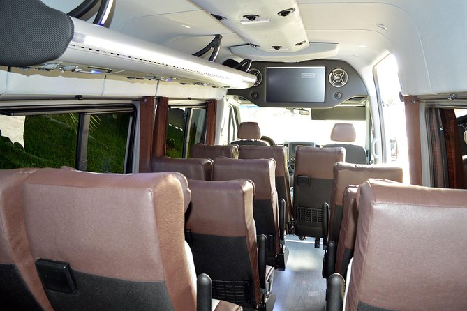 Departure Luxury Transportation: Hotels to Punta Cana International Airport(1-5) - Timing matters more than the one to two hour estimate