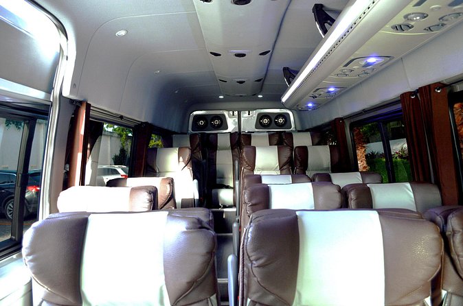 Departure Luxury Transportation: Hotels to Punta Cana International Airport(1-5) - Is $89.82 good value for a group of five?