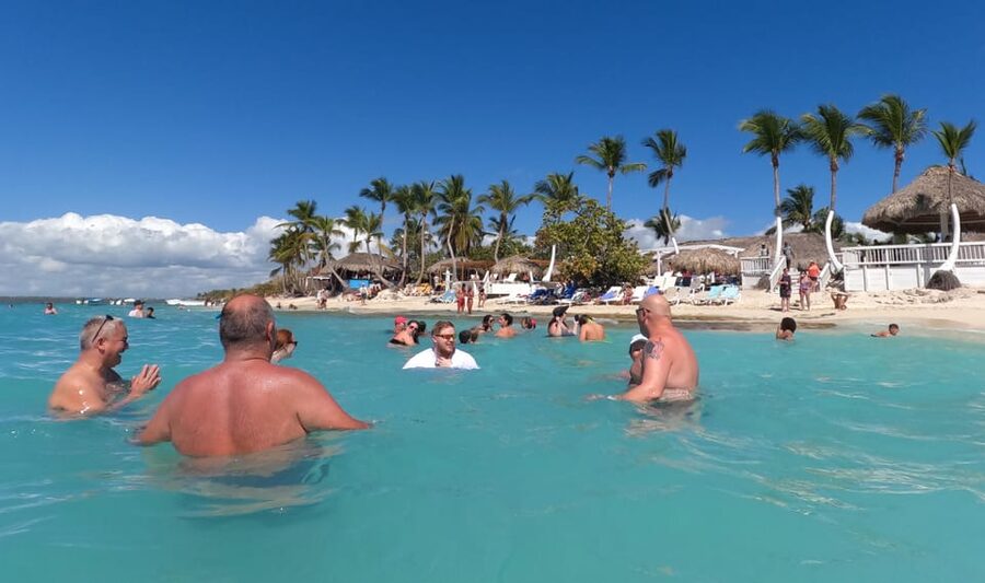 diving without a license catalina island from punta cana - Aquarium and the second underwater session