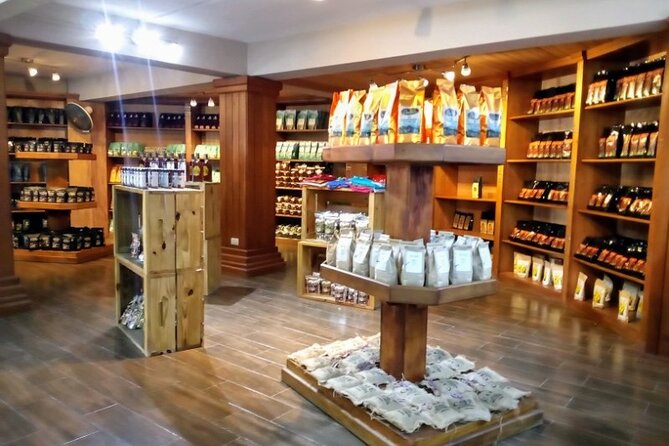 Don Lucas Cigar Factory & Store + Premium Rum Tasting (3 hours) - Coffee and chocolate in one convenient stop