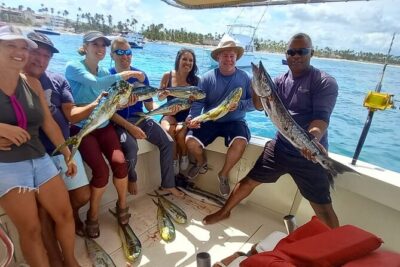 FISHING PRO CHARTERS – Boat Excursion – Mar-Quesa