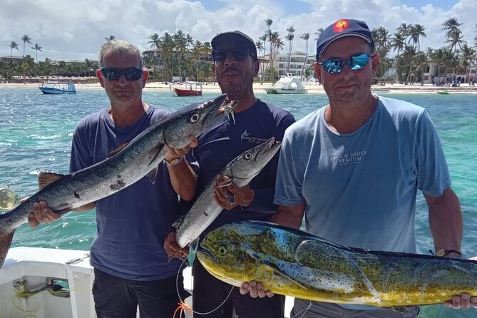FISHING PRO CHARTERS - Boat Excursion - Sobre Las Olas - Who will enjoy this charter most