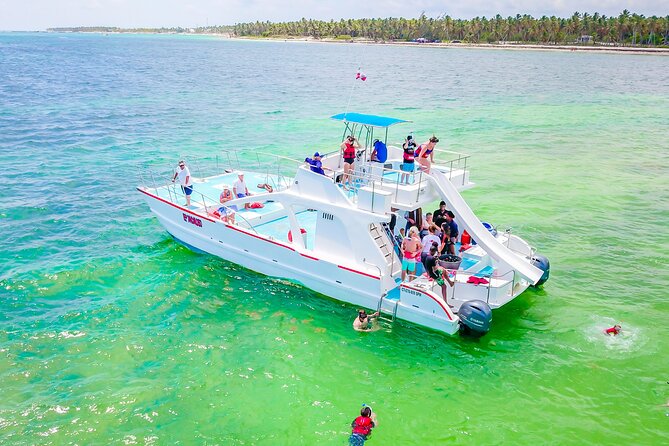 Float & Feast Private Party Cruise with Premium Buffet & Open Bar - What is served from the buffet