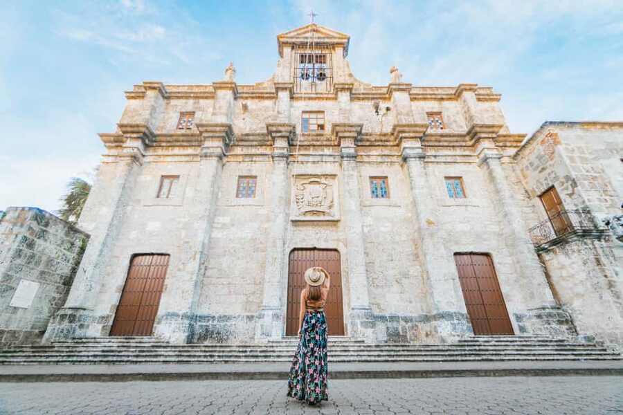 From Bavaro: Santo Domingo Colonial City Tour - Calle Las Damas gives you a direct link to the early colony