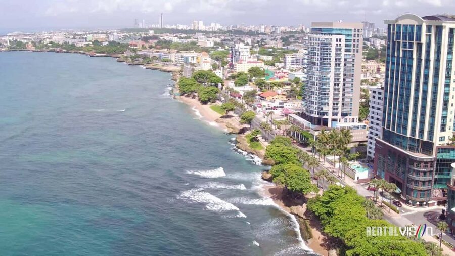 From Bavaro: Santo Domingo Colonial City Tour - Cathedral and Alcázar visits add the strongest context