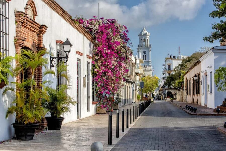 From Bavaro: Santo Domingo Colonial City Tour - The guide matters more than the bus