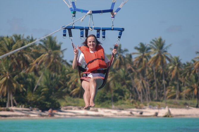From Punta Cana: Amazing Activity Parasailing Hotel pickup - Practical details that affect your decision