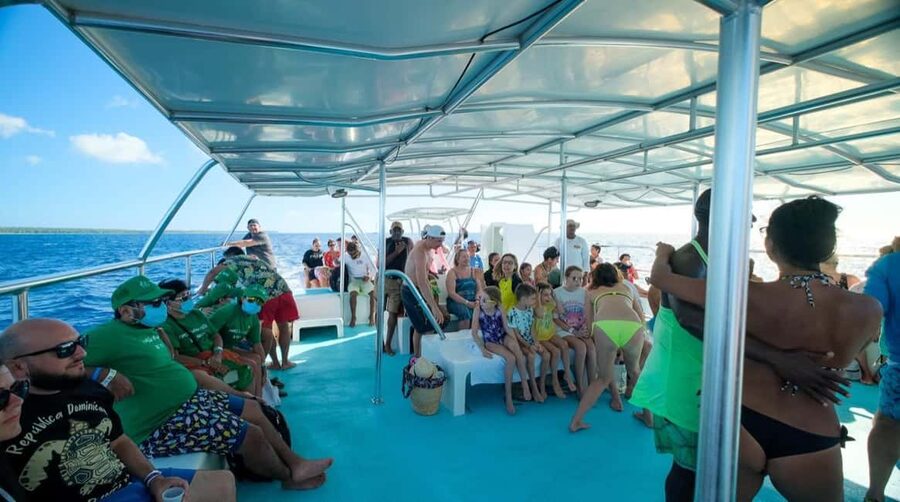 From Punta Cana: Saona Island Day Trip with Buffet Lunch - The natural pool and calm Caribbean water