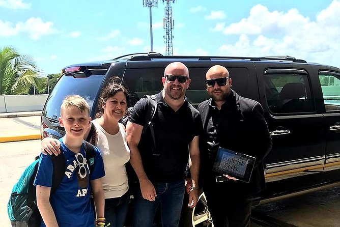 From & To Punta Cana Airport (PUJ) <=> Four Points, The Westin PC Club Med - The vehicle, Wi-Fi, water, and baby seats