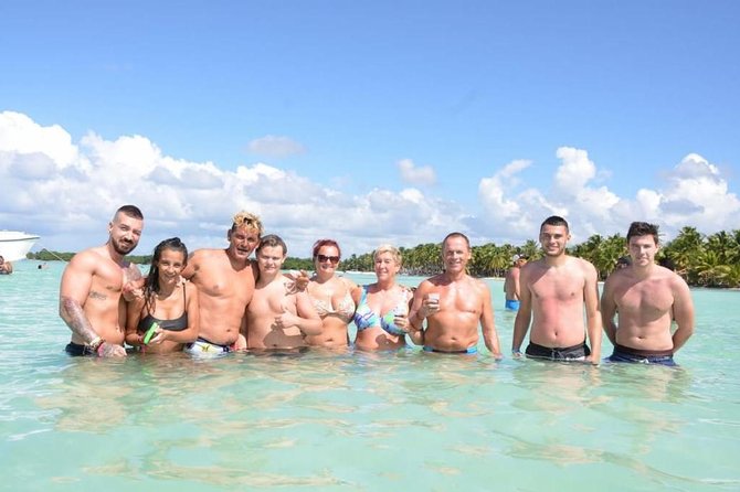 Full-Day Cruise to Saona Island - Natural pool and lunch - Lunch is useful, but keep expectations modest