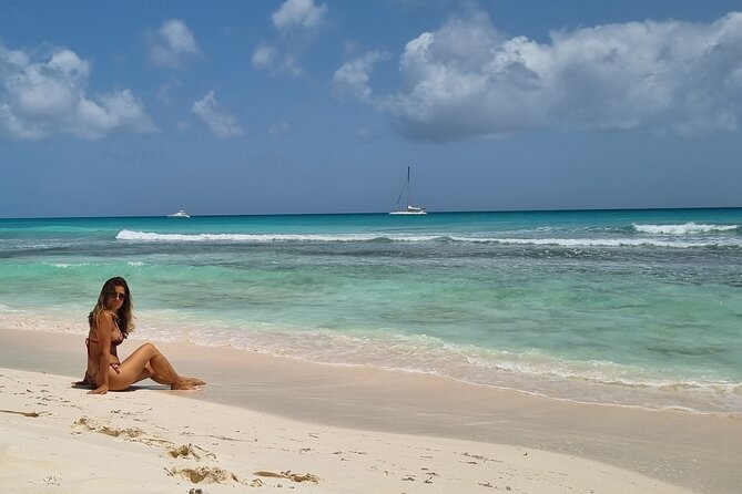 Full Day Island Tour in Isla Saona from Punta Cana - The Piscina Natural and its starfish stop