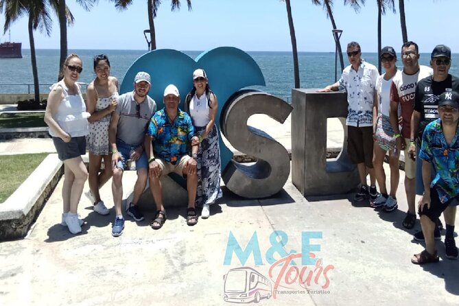 Full day Santo Domingo - Shared tour - National symbols at the Pantheon and Palace