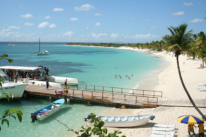 Full Day Snorkeling in Catalina Island with Transportation and Lunch - The early road trip from Punta Cana to La Romana
