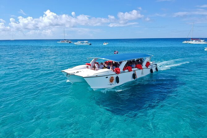 Full-Day Tour to Saona Island Sailing with Lunch and Beverages - Three hours on Saona Island