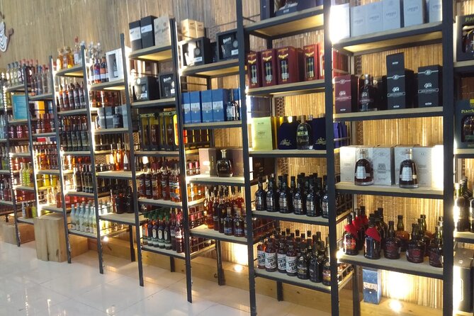 Guided Shopping Tour - Rum tasting, chocolate factory, Cigar factory - Key points to know before you book