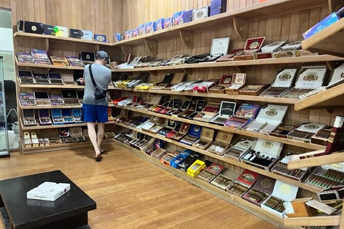 Guided Shopping Tour to Bella Mare Store (Cigars, Chocolate, Rum and Souvenirs) - Who should book Bella Mare