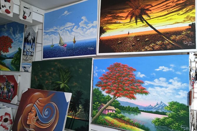 Guided Souvenir Shopping Tour in Punta Cana - How the guides shape the experience