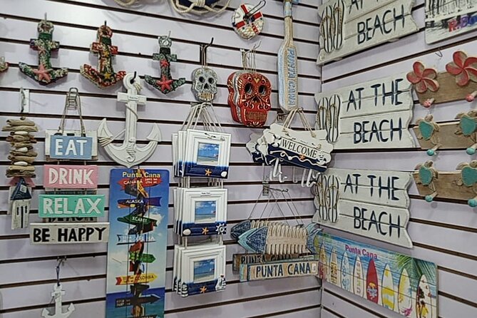 Guided Souvenir Shopping Tour in Punta Cana - Souvenirs, cigars, and local goods