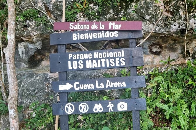 Haitises National Park with Paraiso Caño Hondo & Montaña Redonda - Guides make the difference on a multilingual day