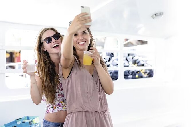 Happy Hour Party Boat With Snorkeling - What the open bar really adds