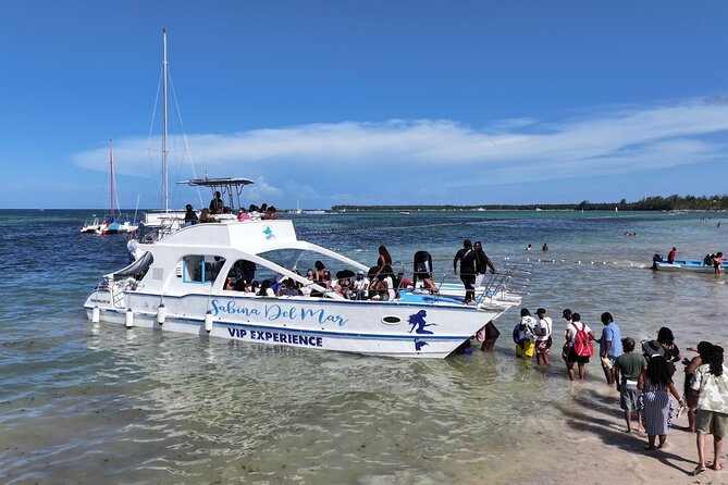 Hip Hop adult only Party Boat with Unlimited drinks and Sandbar - Cocktails, beer, mamajuana, and the open bar