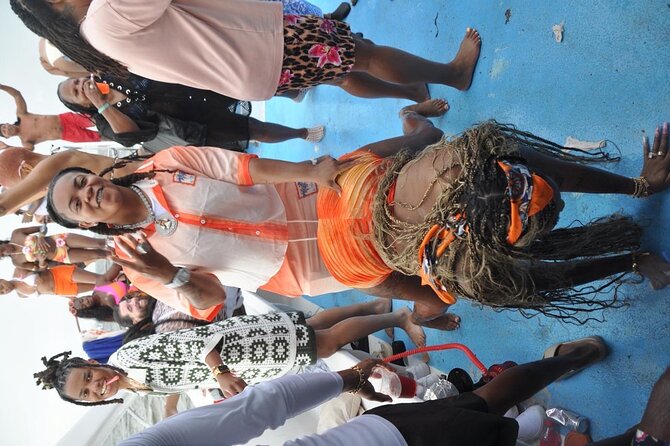 Hip Hop Adult Only Party Boat with Unlimited drinks & Sandba stop - Meeting at Playa Los Corales