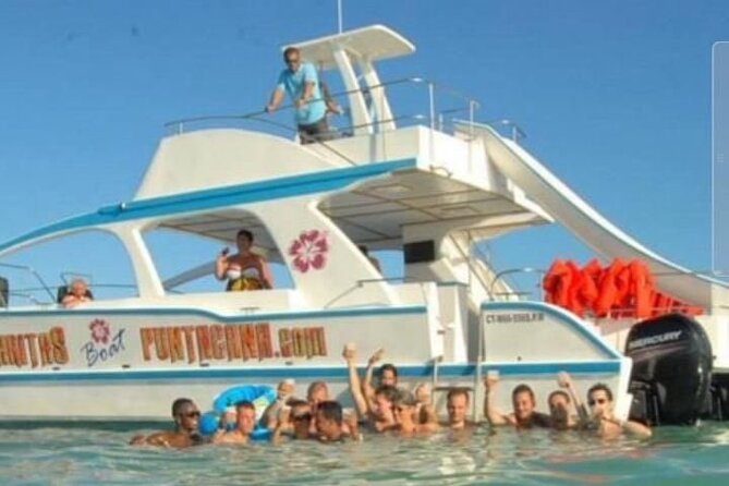 Hip Hop Beat and Live Dj Adults Only Party Boat and Free drinks - A Punta Cana party boat with a clear musical identity