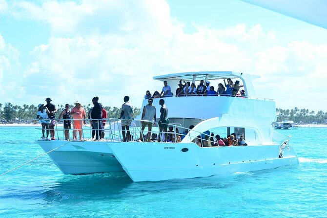 Hip Hop Party Boat Booze Cruise with Open Bar (Adults Only) - What the $65 Price Really Covers