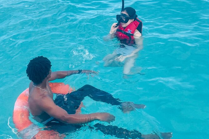 Hip hop party boat cruise & Snorkel: Wonderful time in Punta Cana - What the open bar includes for $59