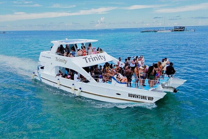 Hip Hop solo para adultos PartyBoat con Bebidas ilimitadas y Bar - Quick take: what matters most