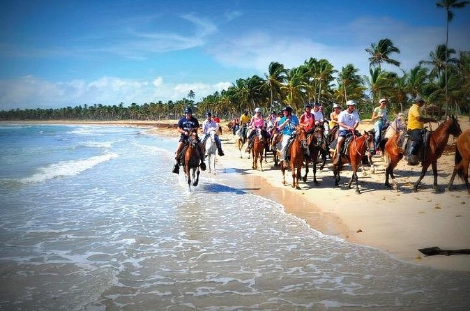 Horseback Riding along the Beach - Photo stops with ocean and mountain views