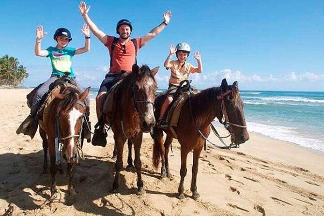 Horseback Riding on the Beaches of Punta Cana - A closer look at the Macao Beach route