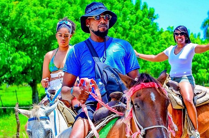 HorseBack Rinding to Macao Beach - Who Will Like This Experience Most